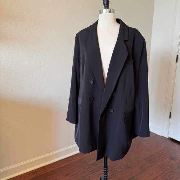 H&M Elegant Black Blazer - Picture 2 of 8